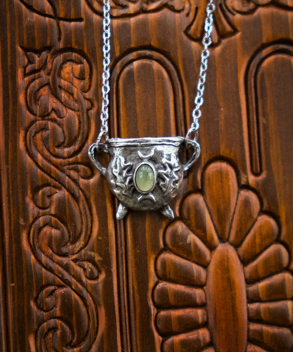 The Oak Cauldron Necklace- Pewter- Green Prehnite