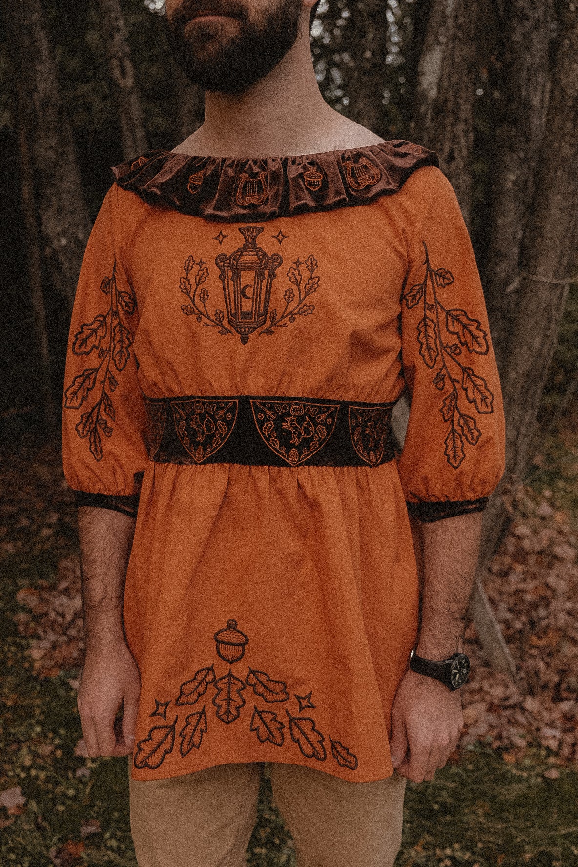 Bard Tunic- Foxchant & Ravenspell
