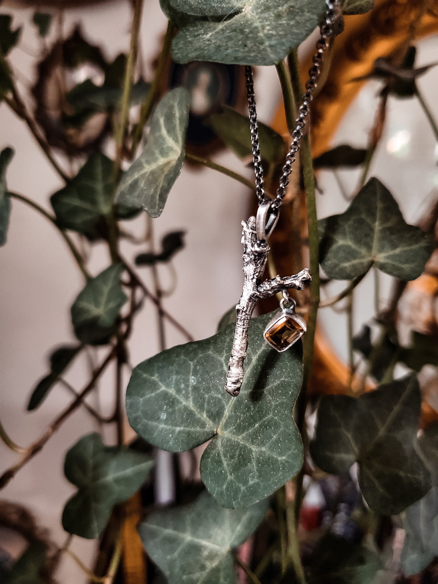 Algiz rune - Silver necklace- citrine
