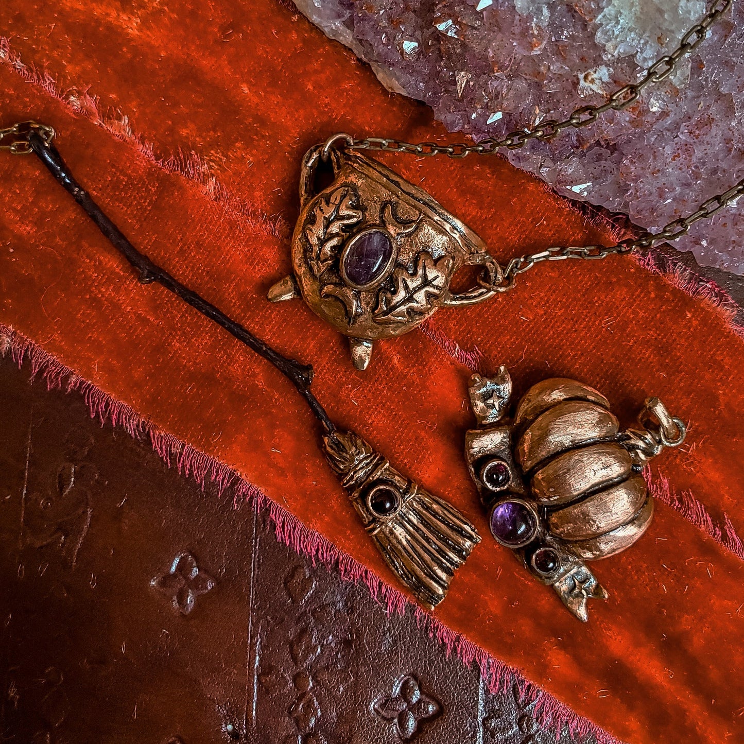 The Witch Broom Necklace - Bronze