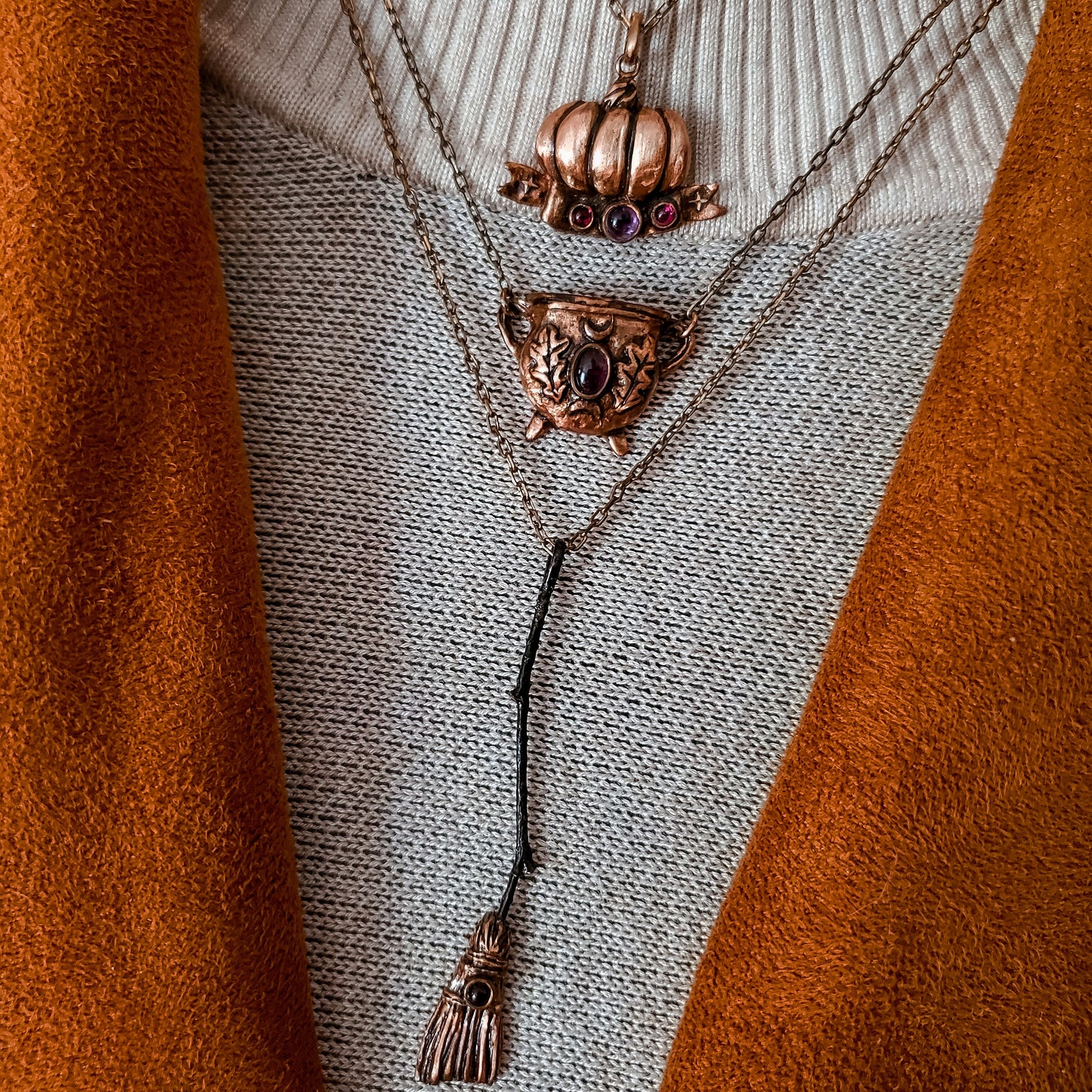 The Witch Broom Necklace - Bronze