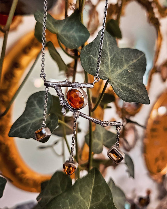 Branch + garnet- Silver necklace- Dangling citrine